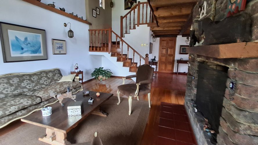 Casa de 5 alcobas en venta en Altos De Suba, Bogotá, 460 m² · foto 13 de 24