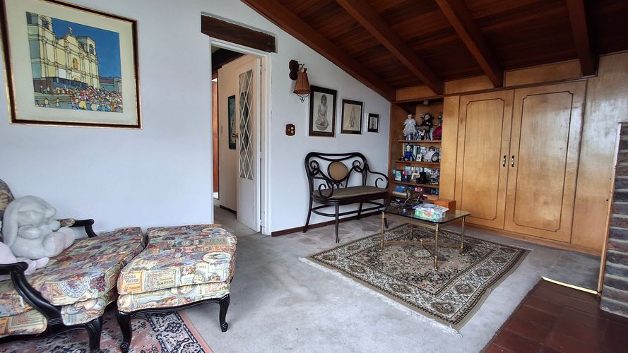 Casa de 5 alcobas en venta en Altos De Suba, Bogotá, 460 m² · foto 14 de 24