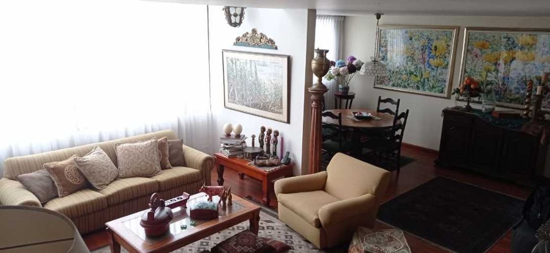 Apartamento de 2 alcobas en venta en Santa Ana Oriental, Bogotá, 115 m² · foto 3 de 17