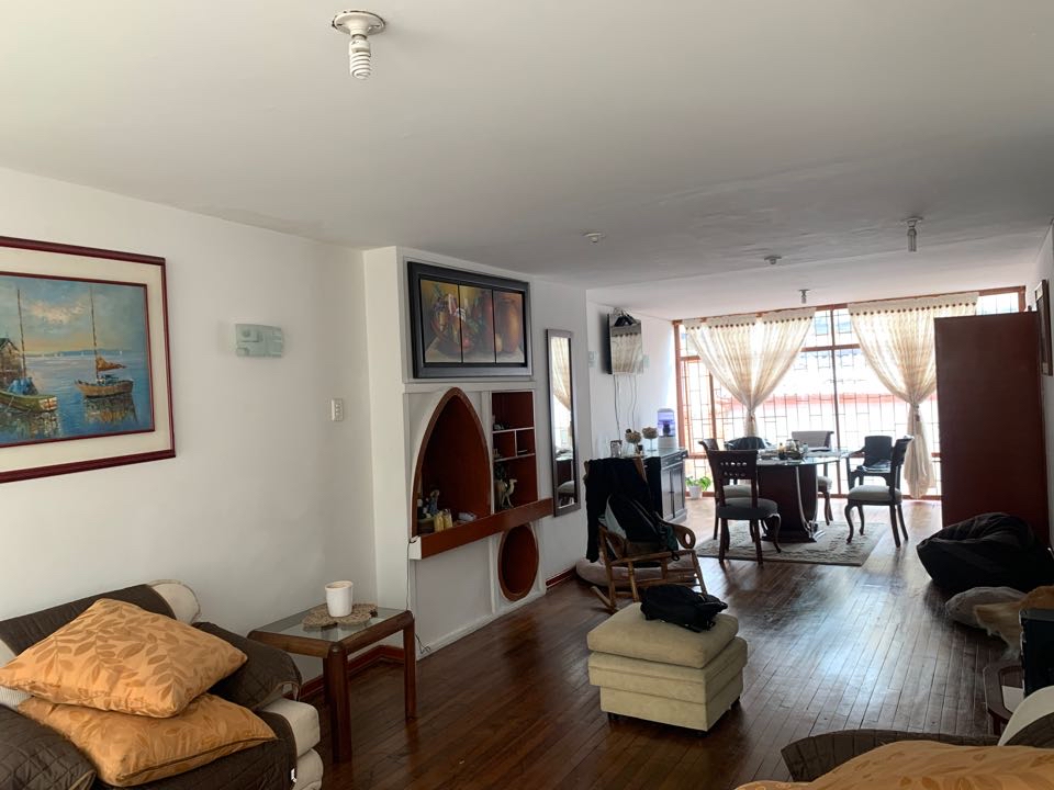 Casa en venta en San Luis, Bogotá · foto 4 de 24