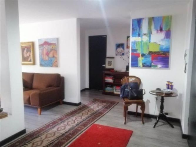 Apartamento de 2 alcobas en venta en Santa Ana Oriental, Bogotá, 133 m² · foto 13 de 19