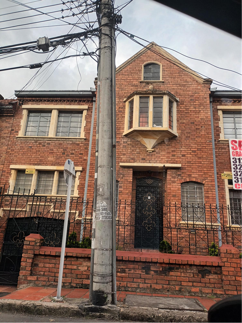 Apartamento de 4 alcobas en venta en Quinta Camacho, Bogotá, 258 m² · foto 2 de 7