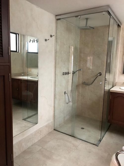 Apartamento de 3 alcobas en venta en Santa Barbara, Bogotá, 226 m² · foto 4 de 11