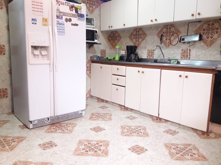 Casa en venta en Los Andes, Bogotá · foto 4 de 24