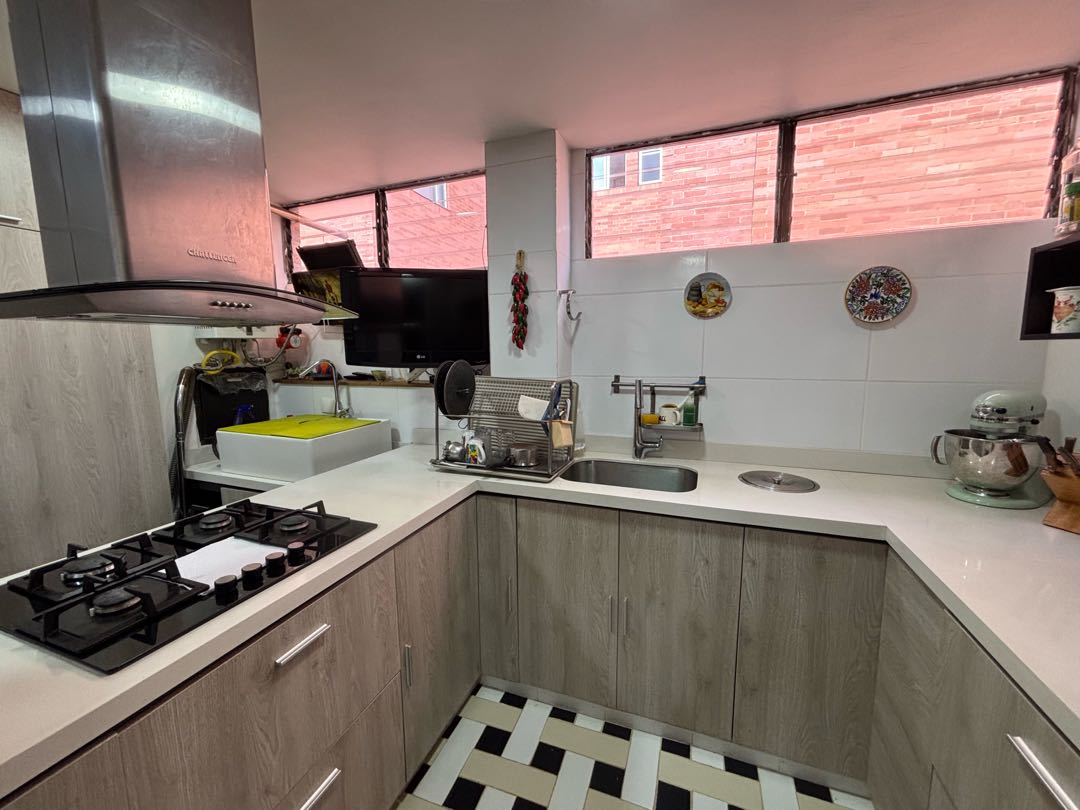 Apartamento en venta en San Patricio, Bogotá · foto 2 de 24