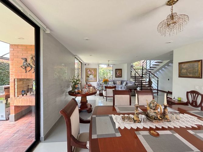 Casa en venta en Quintas Del Bosque, Chía · foto 3 de 24