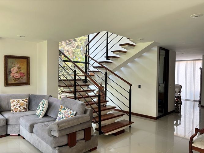 Casa en venta en Quintas Del Bosque, Chía · foto 4 de 24
