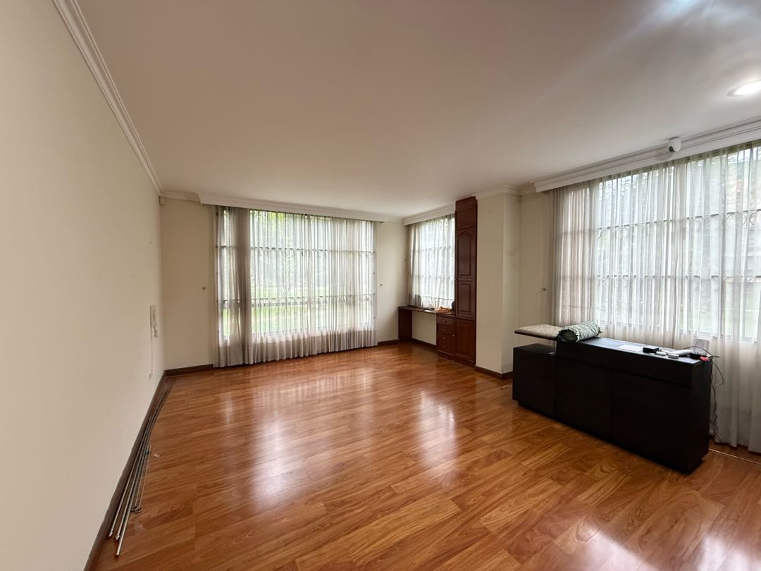 Apartamento en venta en Santa Barbara, Bogotá · foto 6 de 15