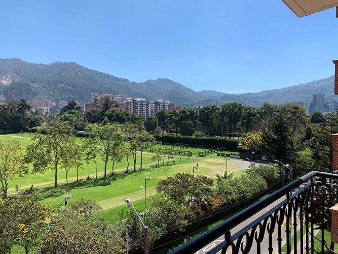 Apartamento de 3 alcobas en venta en La Carolina, Bogotá, 211 m² · foto 20 de 20