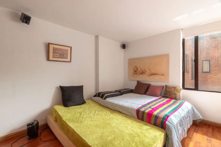 Apartamento de 3 alcobas en venta en Los Rosales, Bogotá, 178 m² · foto 7 de 17