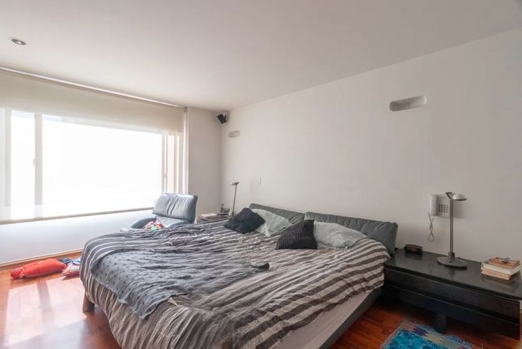 Apartamento de 3 alcobas en venta en Los Rosales, Bogotá, 178 m² · foto 13 de 17
