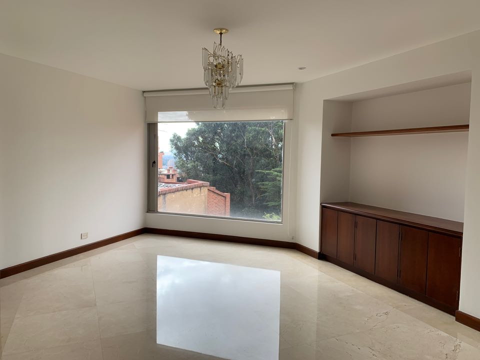 Apartamento en venta en Los Rosales, Bogotá · foto 11 de 22