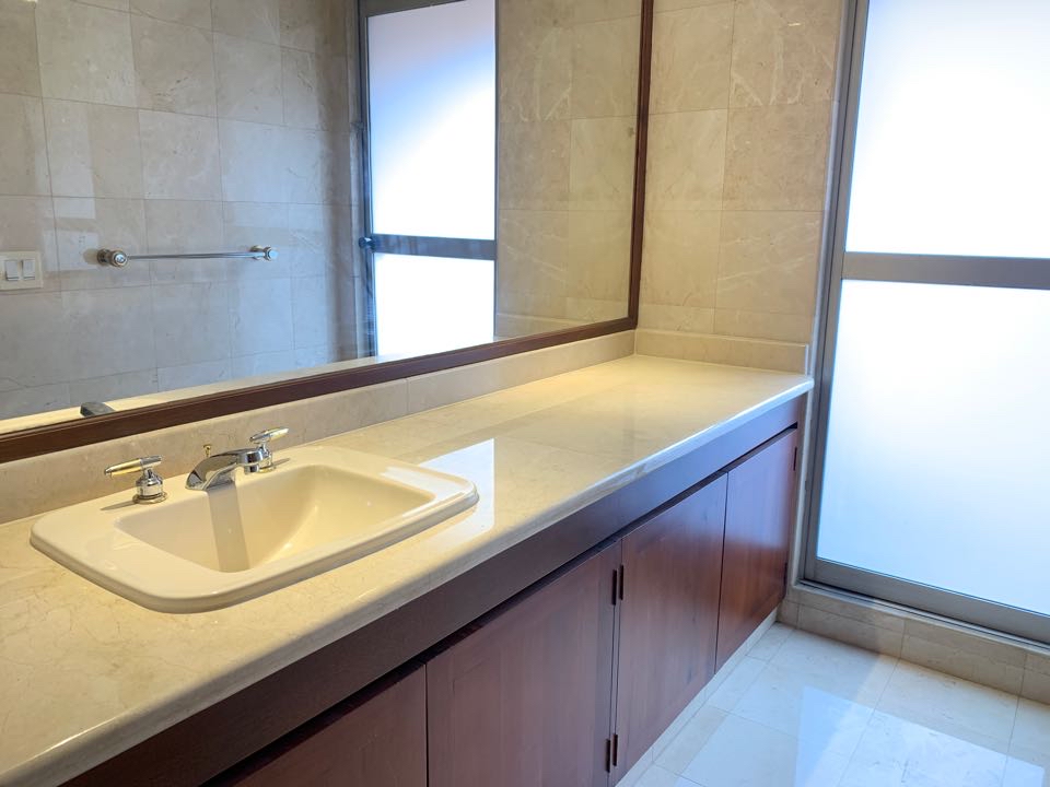 Apartamento en venta en Los Rosales, Bogotá · foto 13 de 22