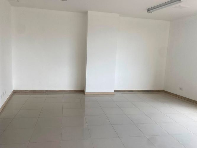 Oficina en arriendo en El Poblado, Medellín, 70 m² · foto 10 de 16