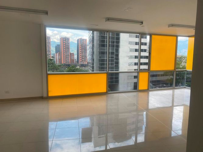 Oficina en arriendo en El Poblado, Medellín, 70 m² · foto 15 de 16