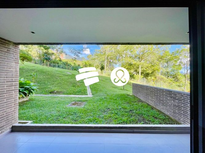 Apartamento de 3 alcobas en venta en Altos Del Poblado, Medellín, 117 m² · foto 4 de 15