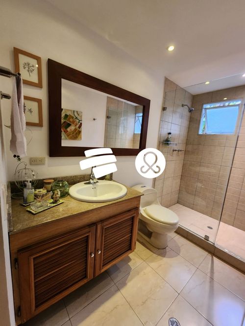Casa de 3 alcobas en venta en Urbanización Las Cumbres, Medellín, 271 m² · foto 18 de 24