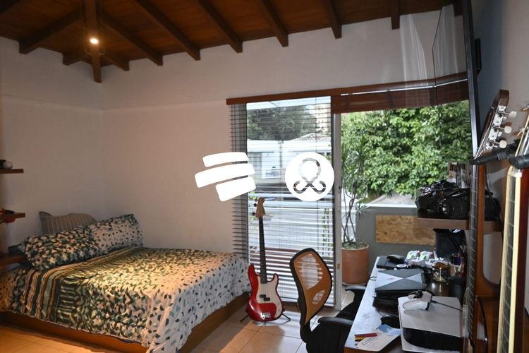 Casa de 3 alcobas en venta en Urbanización Las Cumbres, Medellín, 271 m² · foto 23 de 24