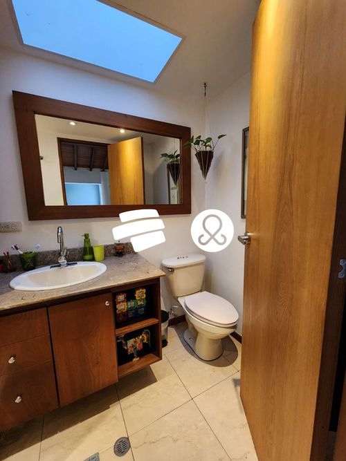 Casa de 3 alcobas en venta en Urbanización Las Cumbres, Medellín, 271 m² · foto 24 de 24