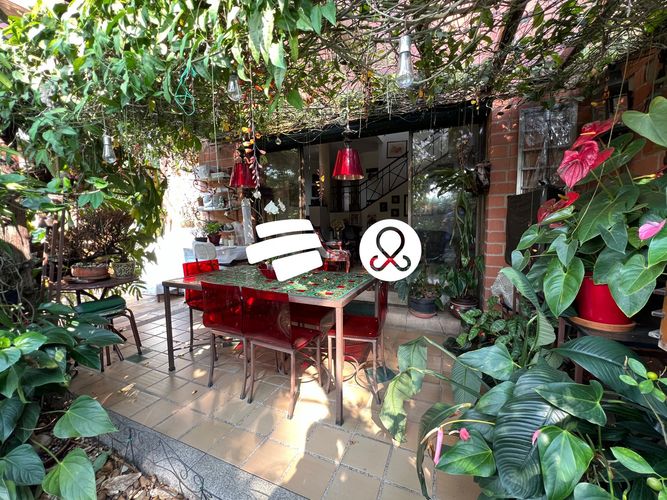 Casa de 3 alcobas en venta en El Poblado, Medellín, 209 m² · foto 2 de 19