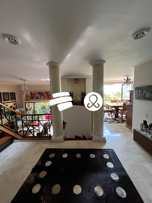 Casa de 3 alcobas en venta en El Poblado, Medellín, 209 m² · foto 18 de 19
