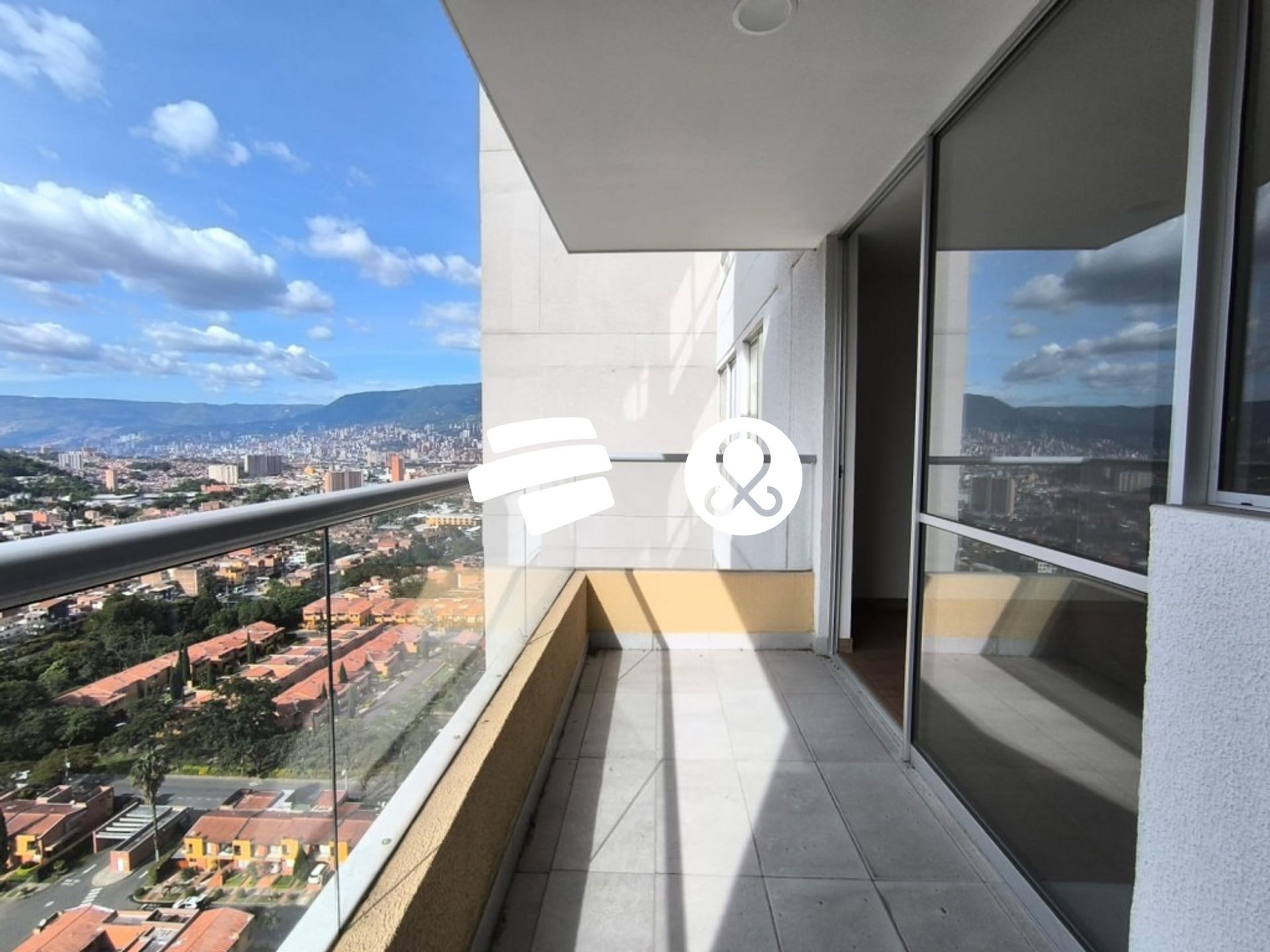 Apartamento en venta en Ditaires, Itagüí · foto 2 de 21