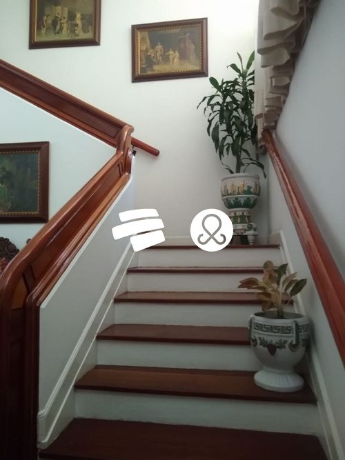 Casa de 5 alcobas en venta en Los Angeles, Medellín, 196 m² · foto 3 de 6