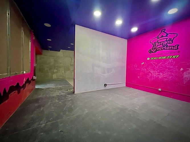 Local en venta en La Ospina, La Estrella, 39 m² · foto 2 de 11