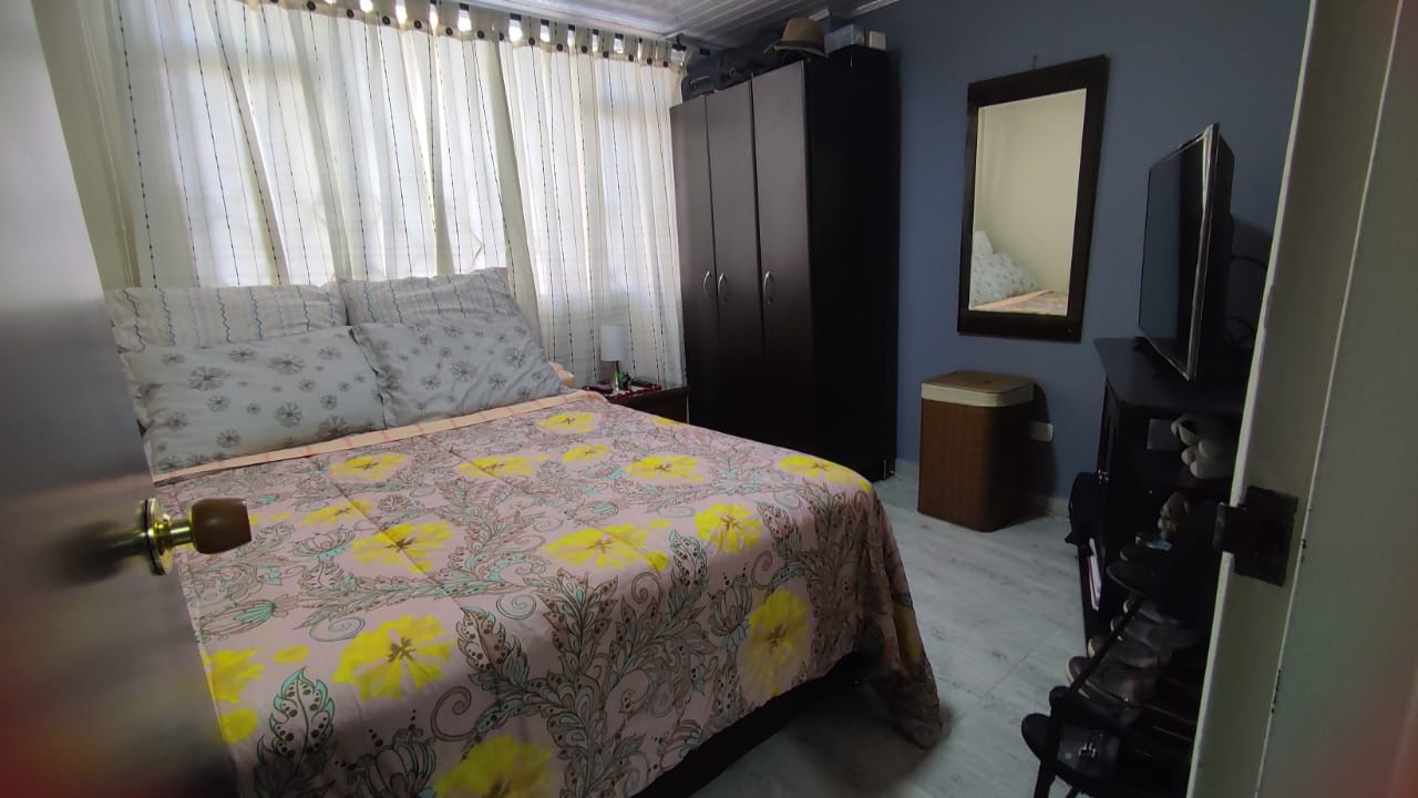 Casa en venta en Engativá, Bogotá · foto 8 de 17