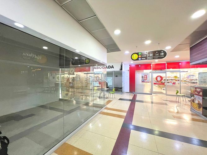 Local en venta en Laureles, Medellín, 25 m² · foto 2 de 9