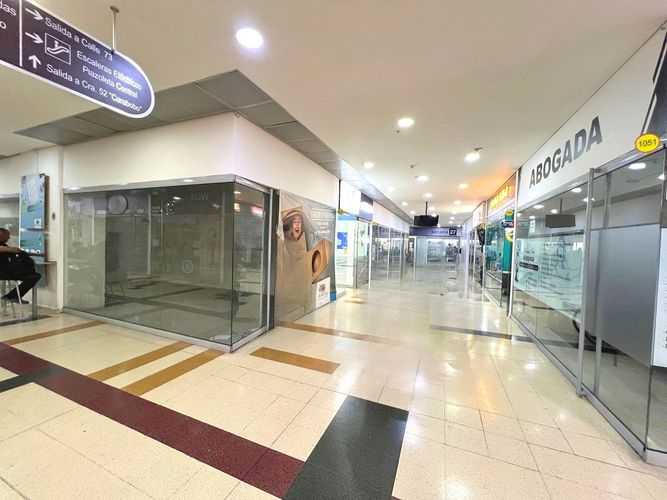 Local en venta en Laureles, Medellín, 25 m² · foto 7 de 9