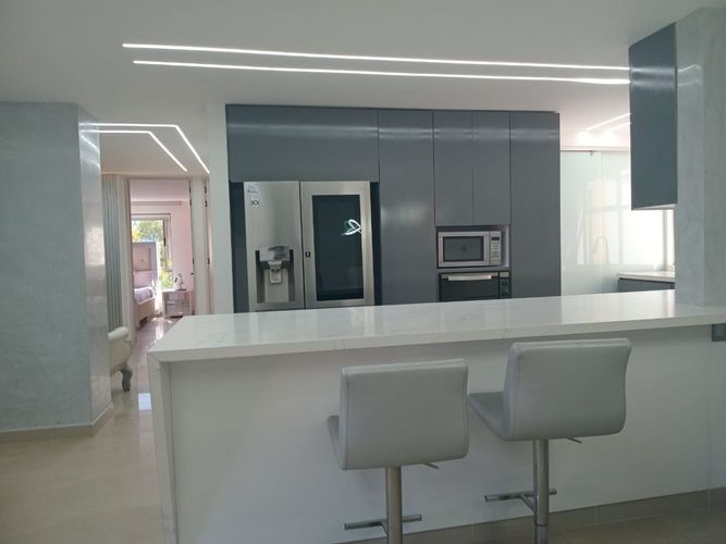 Apartamento de 3 alcobas en arriendo en El Castillo, Medellín, 157 m² · foto 8 de 20