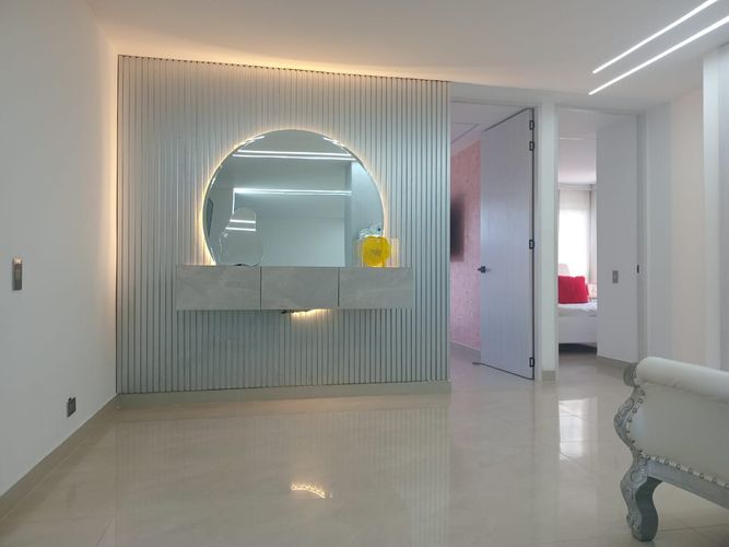 Apartamento de 3 alcobas en arriendo en El Castillo, Medellín, 157 m² · foto 10 de 20