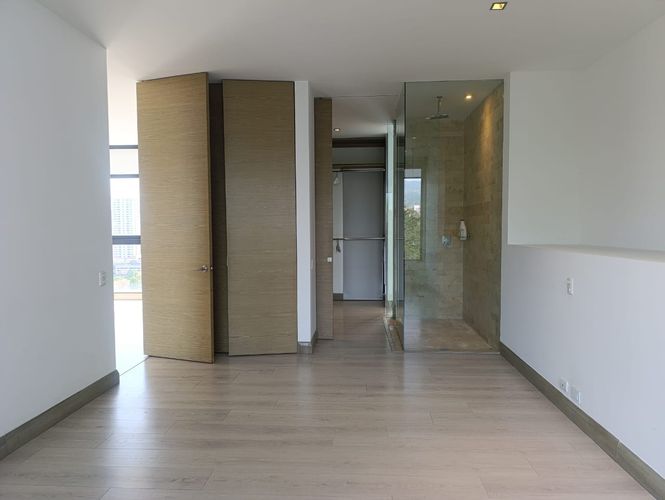 Apartamento de 1 alcoba en arriendo en El Poblado, Medellín, 86 m² · foto 16 de 18
