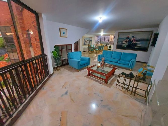Apartamento de 5 alcobas en venta en Cuarto De Legua - Guadalupe, Cali, 256 m² · foto 2 de 24