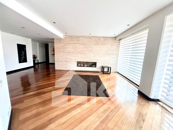 Apartamento de 4 alcobas en venta en Navarra, Bogotá, 435 m² · foto 7 de 24