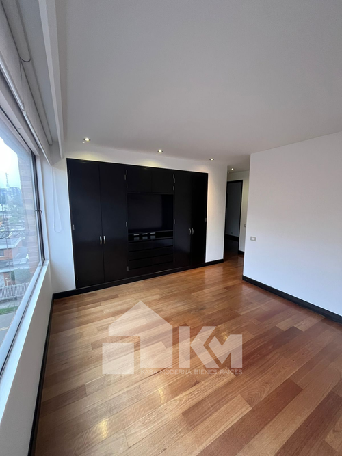 Apartamento de 4 alcobas en venta en Navarra, Bogotá, 435 m² · foto 15 de 24