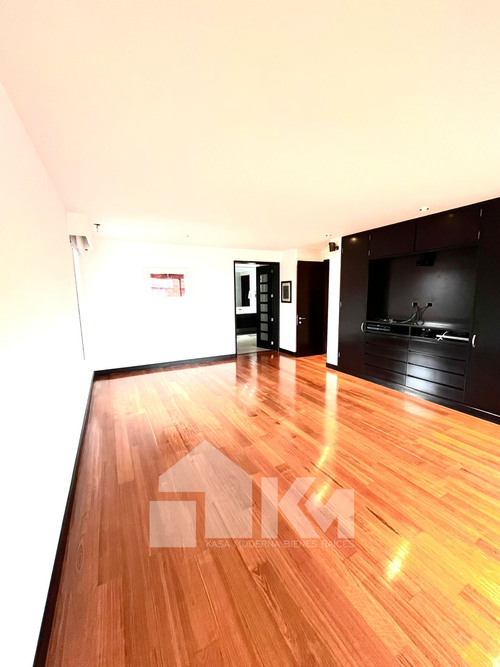 Apartamento de 4 alcobas en venta en Navarra, Bogotá, 435 m² · foto 19 de 24