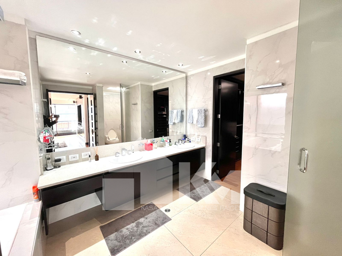 Apartamento de 4 alcobas en venta en Navarra, Bogotá, 435 m² · foto 21 de 24