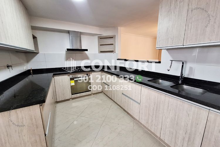 Casa de 3 alcobas en venta en Milla De Oro, Medellín, 165 m² · foto 6 de 24