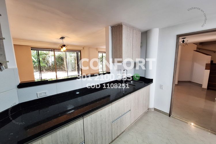 Casa de 3 alcobas en venta en Milla De Oro, Medellín, 165 m² · foto 8 de 24