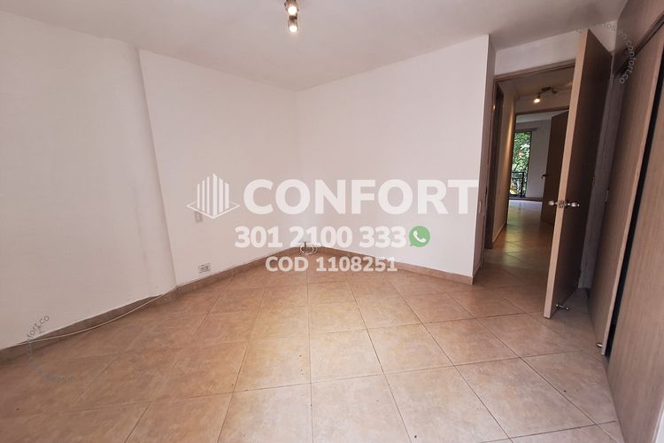 Casa de 3 alcobas en arriendo en Milla De Oro, Medellín, 165 m² · foto 23 de 24
