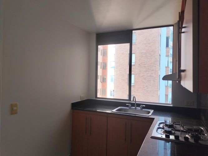 Apartamento en arriendo en El Poblado, Medellín · foto 5 de 18