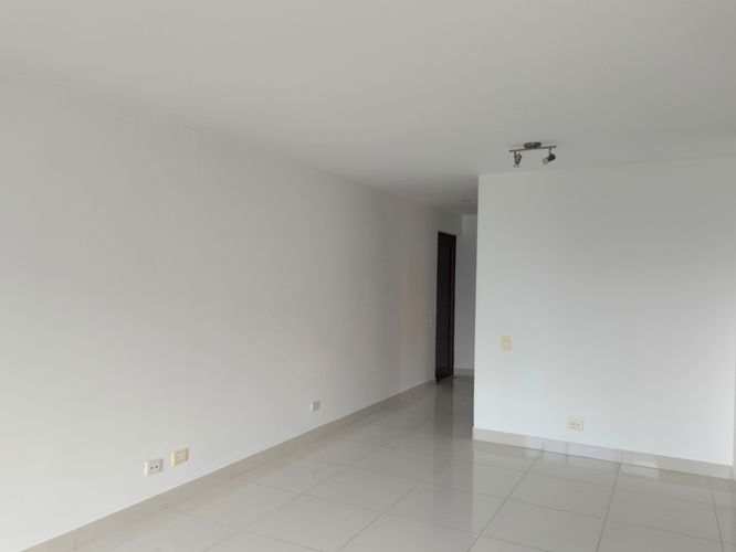 Apartamento en arriendo en El Poblado, Medellín · foto 13 de 18