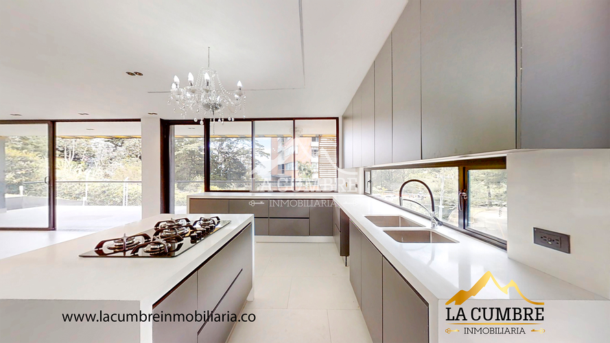 Casa de 4 alcobas en venta en Cola Del Zorro, Medellín, 441 m² · foto 6 de 24