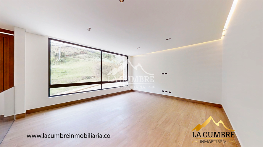 Casa de 4 alcobas en venta en Cola Del Zorro, Medellín, 441 m² · foto 16 de 24