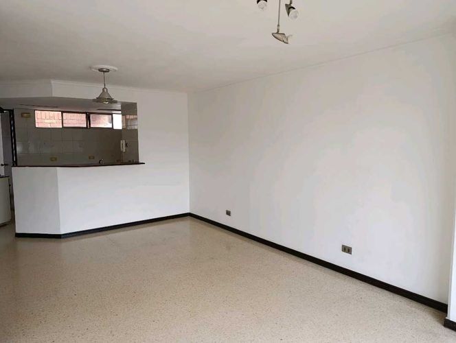 Apartamento de 3 alcobas en venta en Conquistadores, Medellín, 132 m² · foto 6 de 24