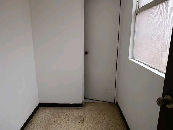 Apartamento de 3 alcobas en venta en Conquistadores, Medellín, 132 m² · foto 8 de 24