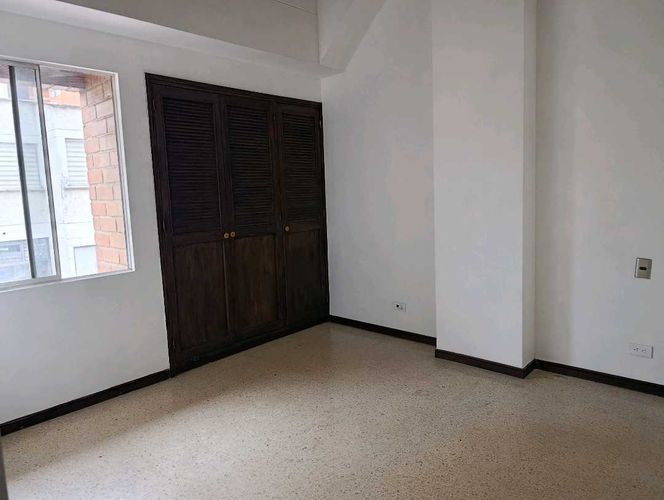 Apartamento de 3 alcobas en venta en Conquistadores, Medellín, 132 m² · foto 12 de 24