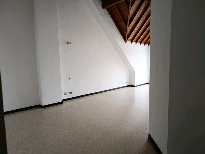 Apartamento de 3 alcobas en venta en Conquistadores, Medellín, 132 m² · foto 21 de 24